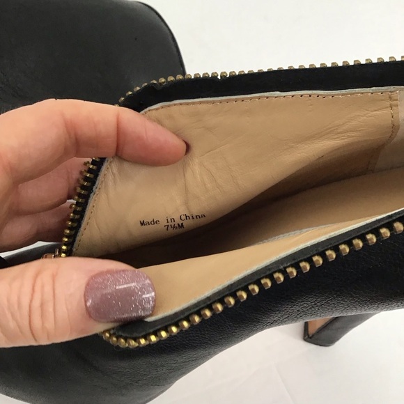 Diane Von Furstenberg Camilla Zipper Leather Booties Black Career Size 7.5 - Picture 12 of 12